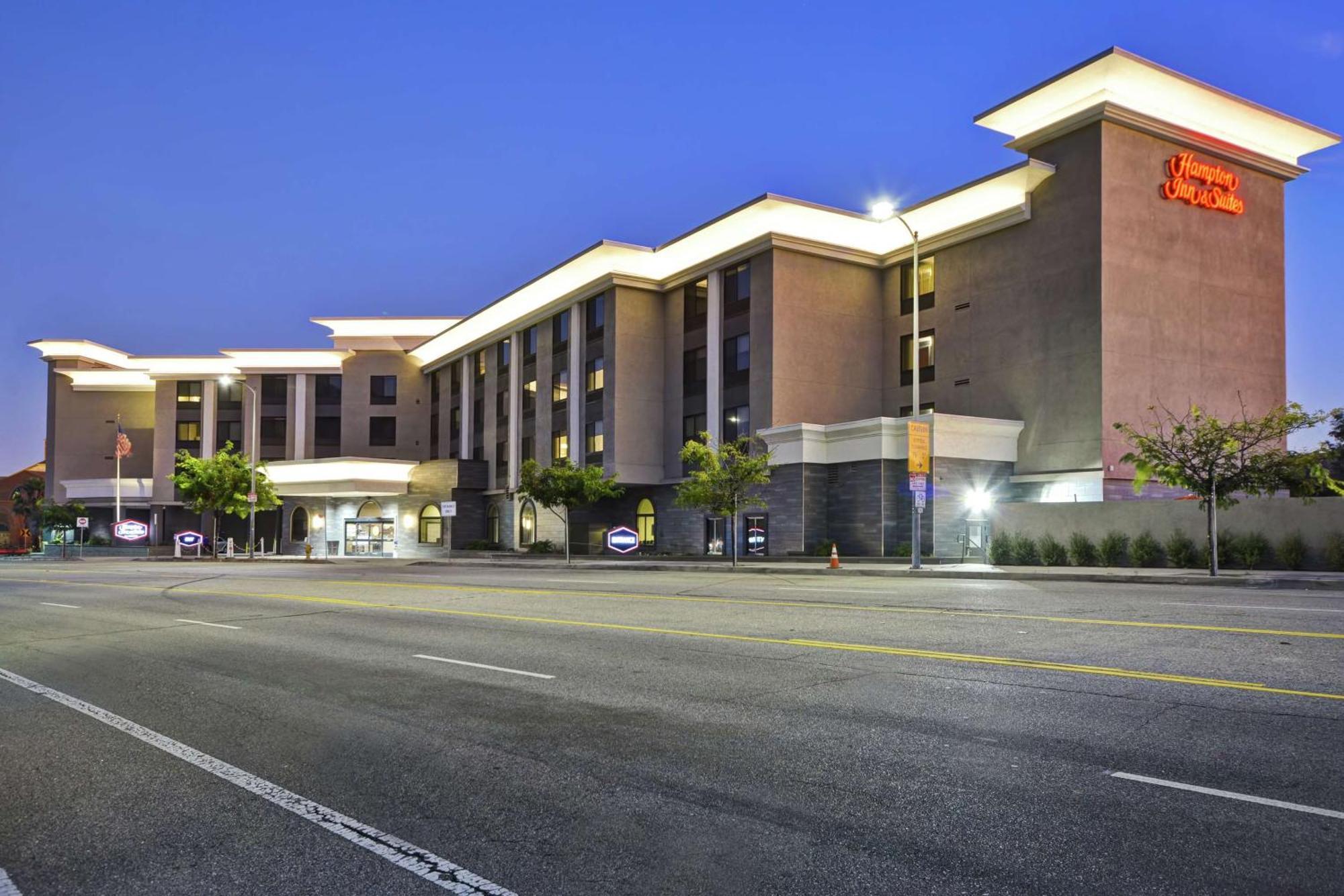 Hampton Inn & Suites Los Angeles Burbank Airport Exterior photo